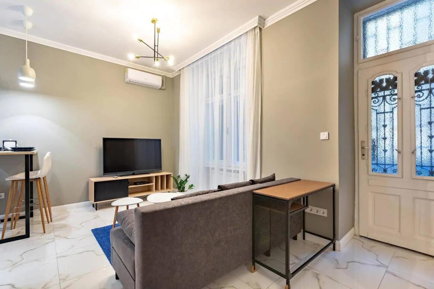 Apartamento Luxurious In The Heart Of